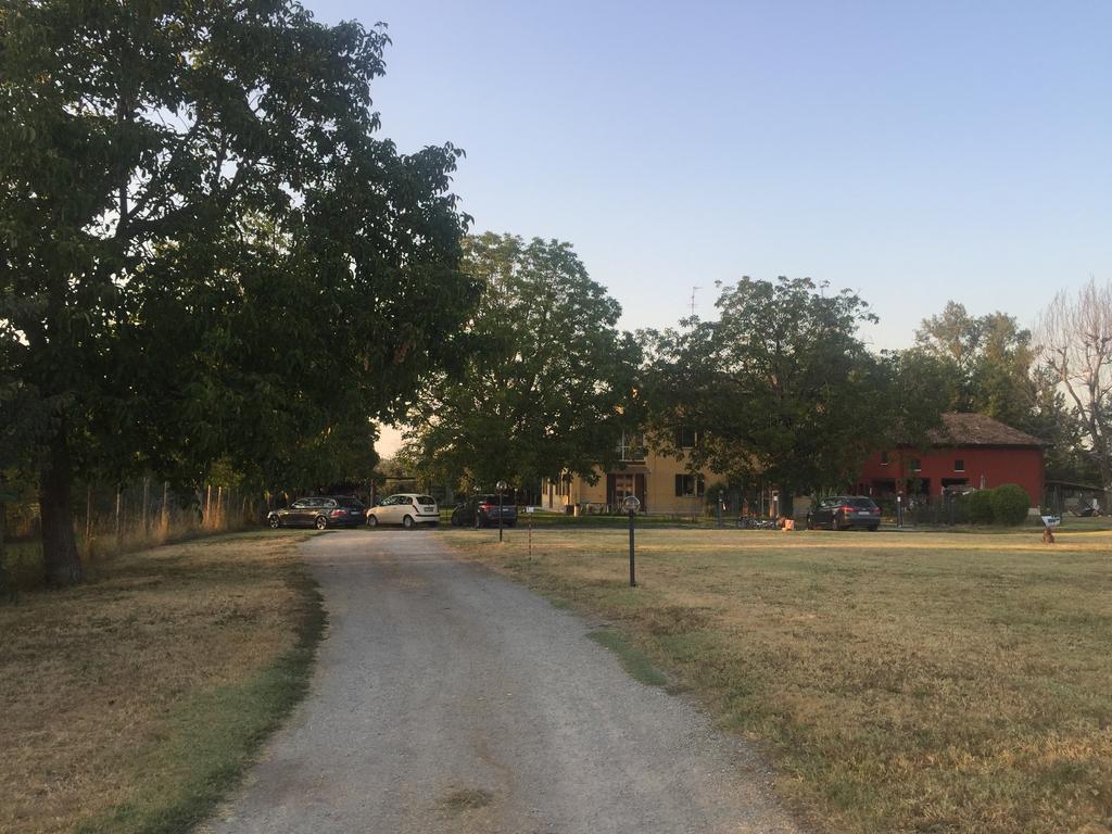 B&B Nido Sui Laghi San Donnino della Nizzola Kültér fotó