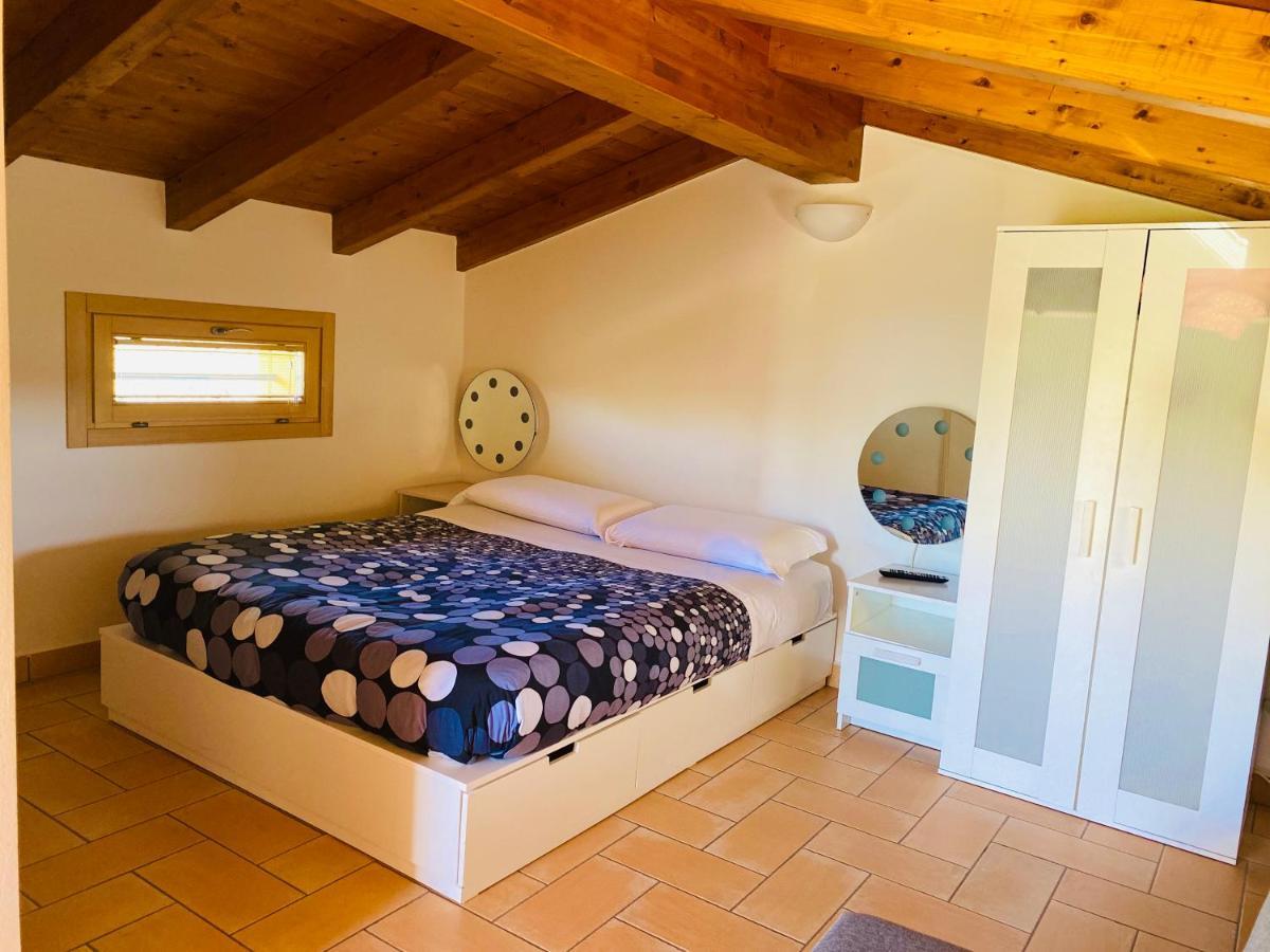 B&B Nido Sui Laghi San Donnino della Nizzola Kültér fotó