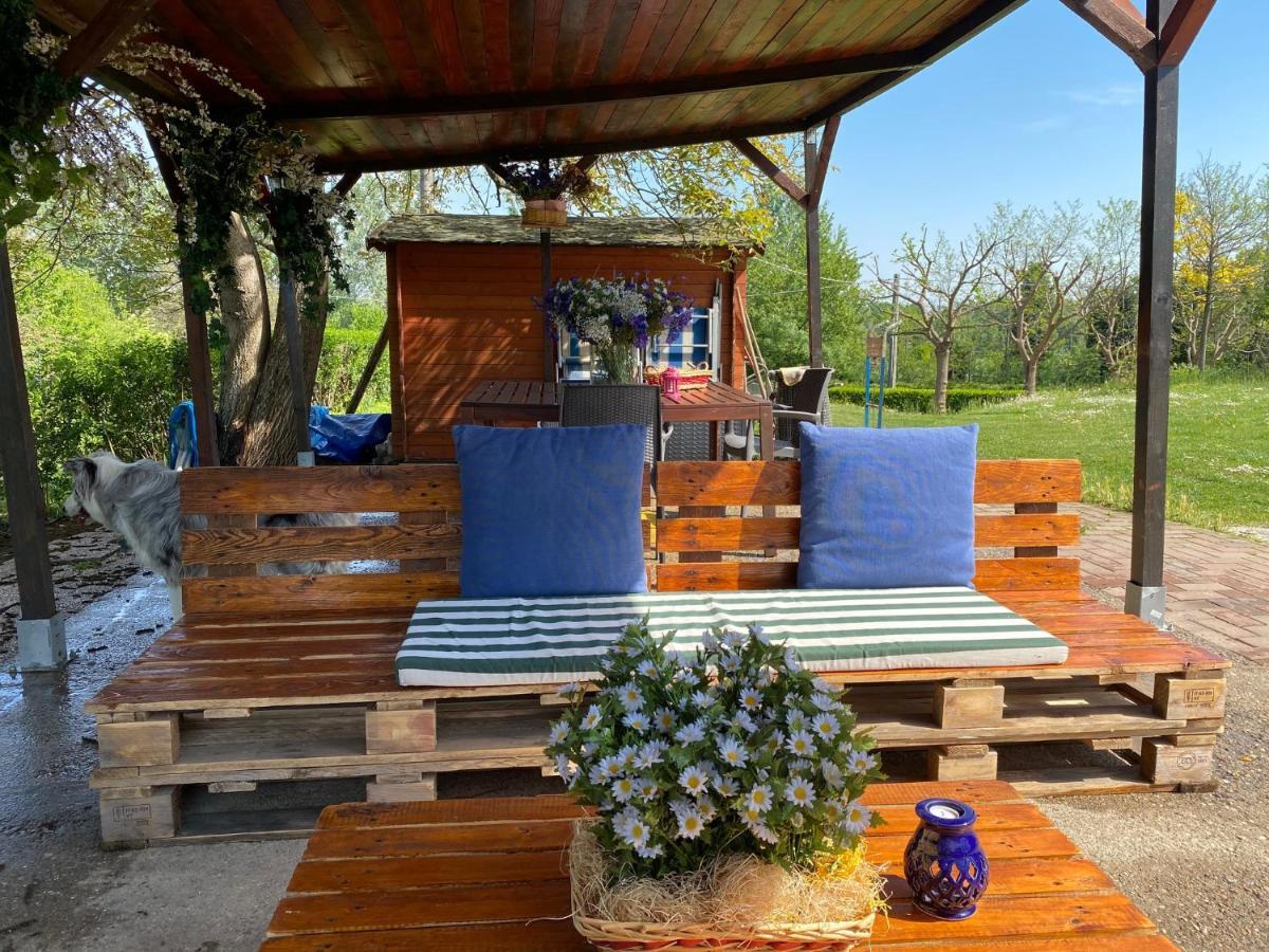 B&B Nido Sui Laghi San Donnino della Nizzola Kültér fotó