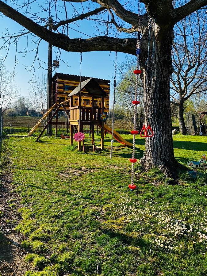 B&B Nido Sui Laghi San Donnino della Nizzola Kültér fotó
