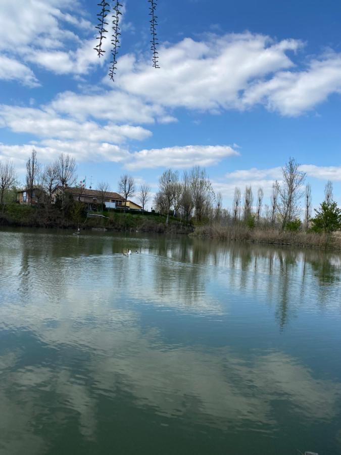 B&B Nido Sui Laghi San Donnino della Nizzola Kültér fotó